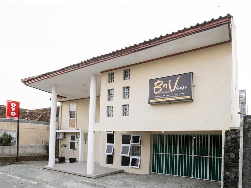 Oyo 2173 Bnv House Babarsari Hotel Maguwo Ngoại thất bức ảnh