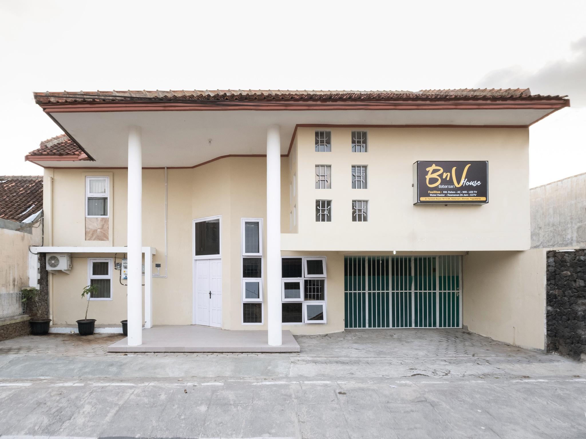Oyo 2173 Bnv House Babarsari Hotel Maguwo Ngoại thất bức ảnh