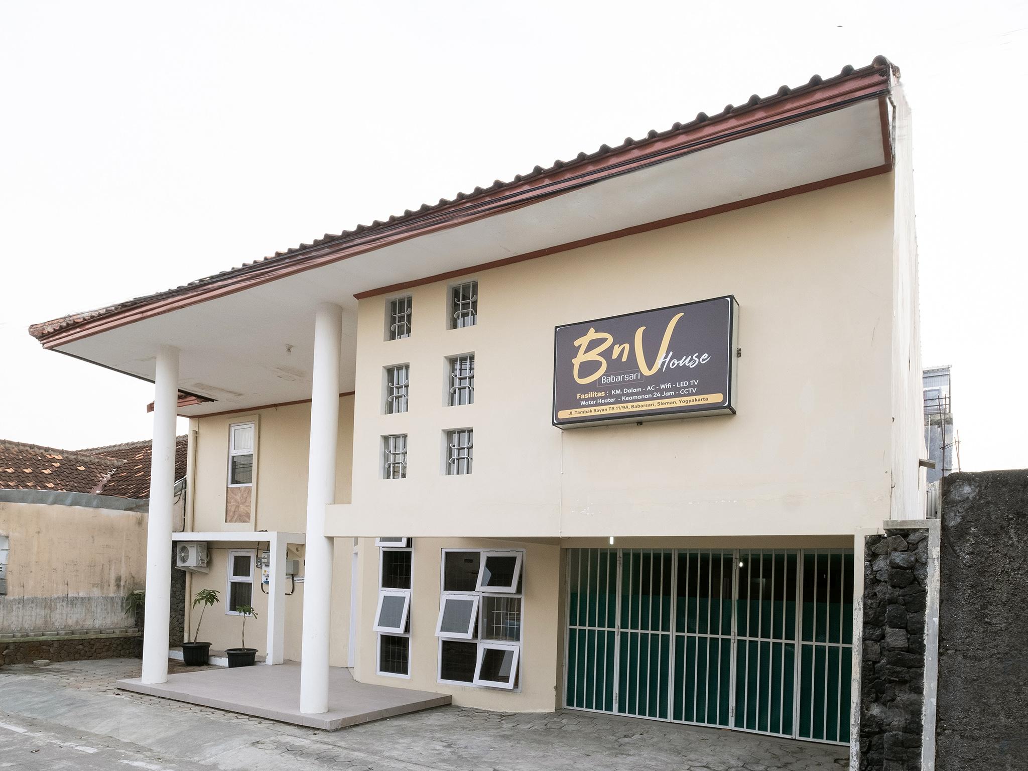 Oyo 2173 Bnv House Babarsari Hotel Maguwo Ngoại thất bức ảnh