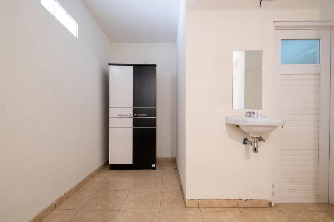 Oyo 2173 Bnv House Babarsari Hotel Maguwo Ngoại thất bức ảnh