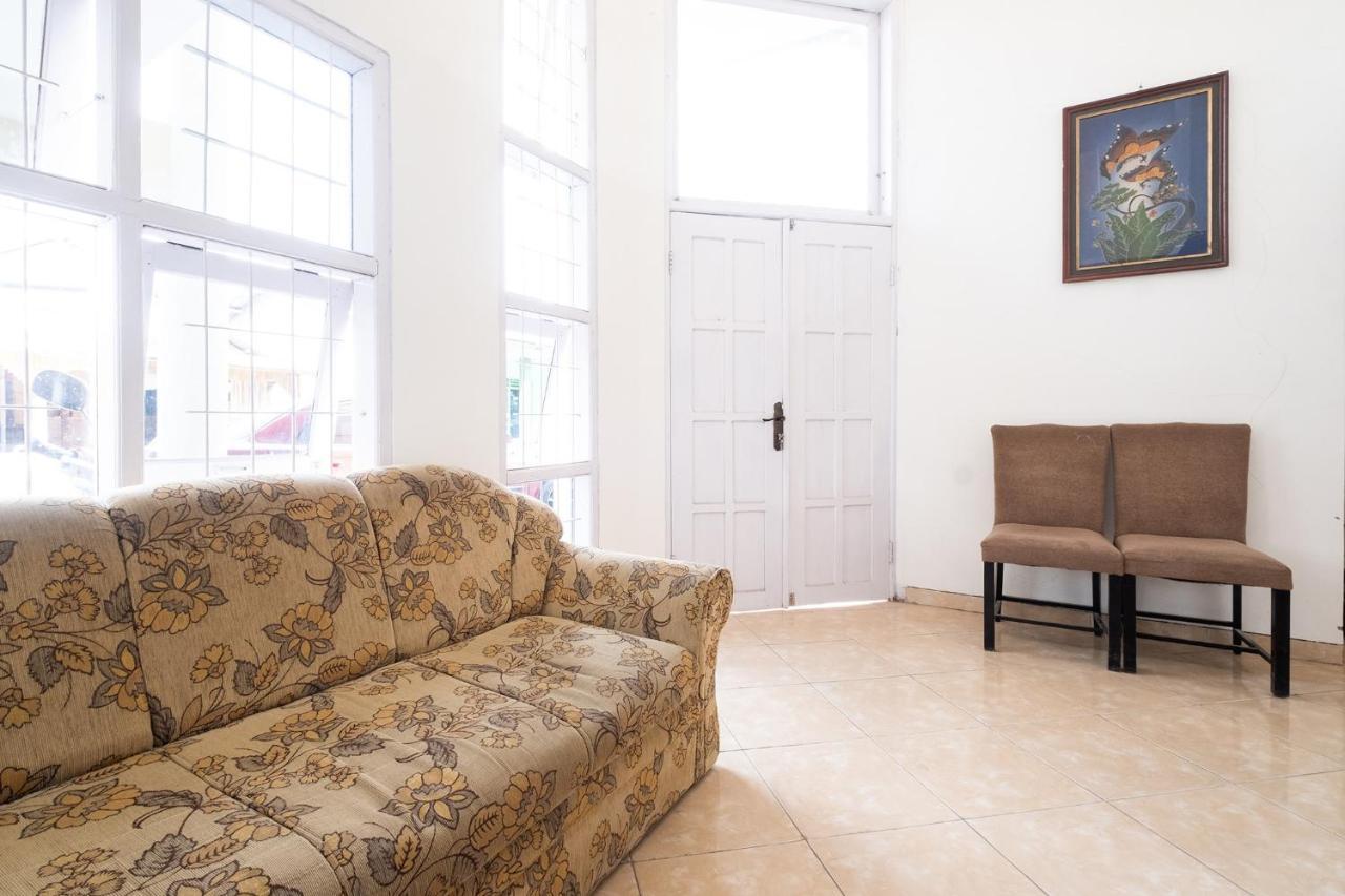 Oyo 2173 Bnv House Babarsari Hotel Maguwo Ngoại thất bức ảnh
